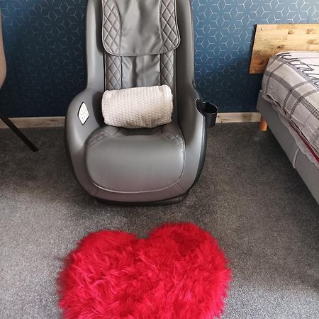 Le Nid Douillet D'Alsace Et Sa Balneo Villa Ottmarsheim Dış mekan fotoğraf