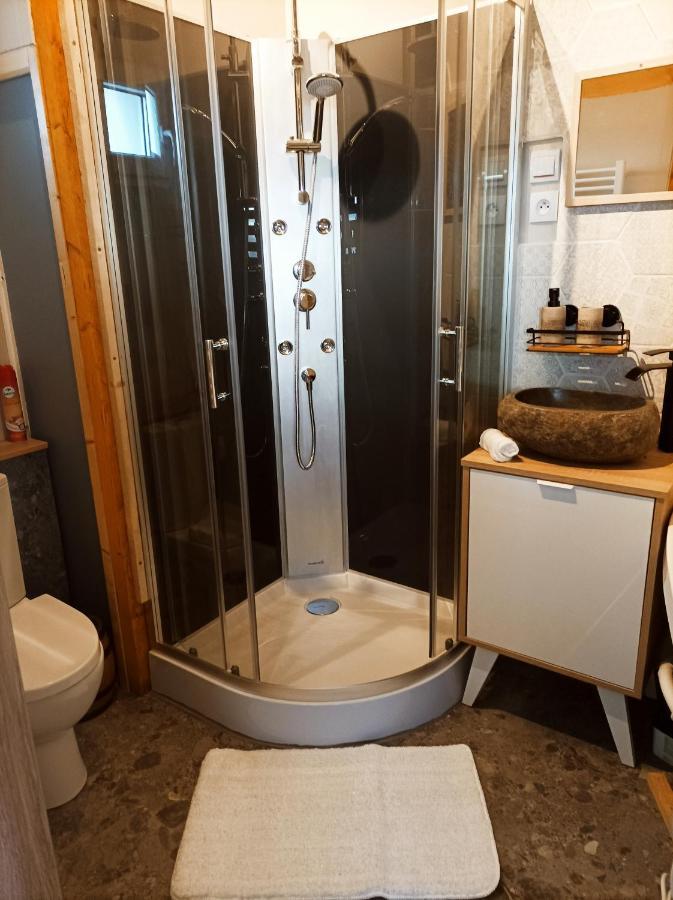 Le Nid Douillet D'Alsace Et Sa Balneo Villa Ottmarsheim Dış mekan fotoğraf